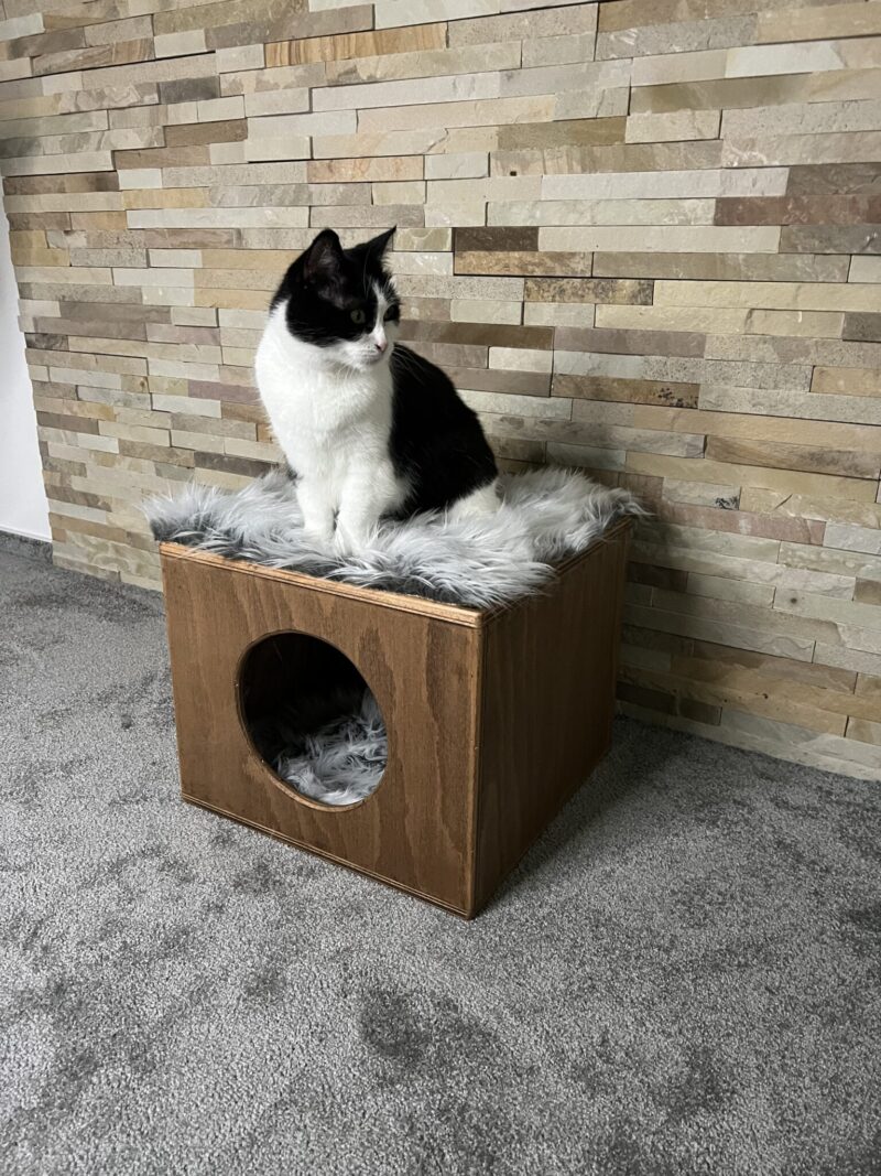 Wooden Cat House (Grey) - Image 4