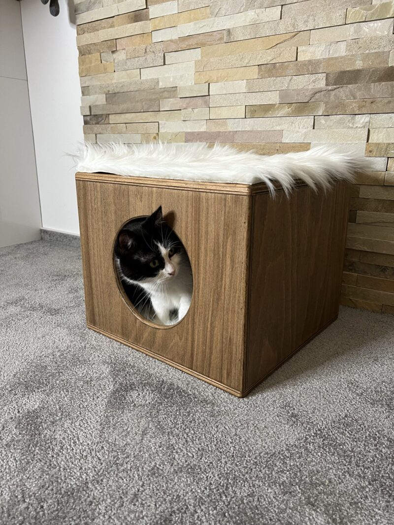 Wooden Cat House (White)